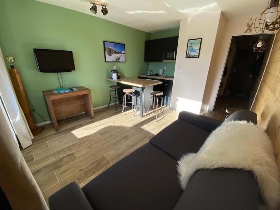 HuezAu Pied Des Pistes Avec Parking Entierement Renove公寓 外观 照片